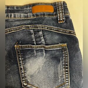 GOGO Star Skinny Jeans! Women’s size 15
